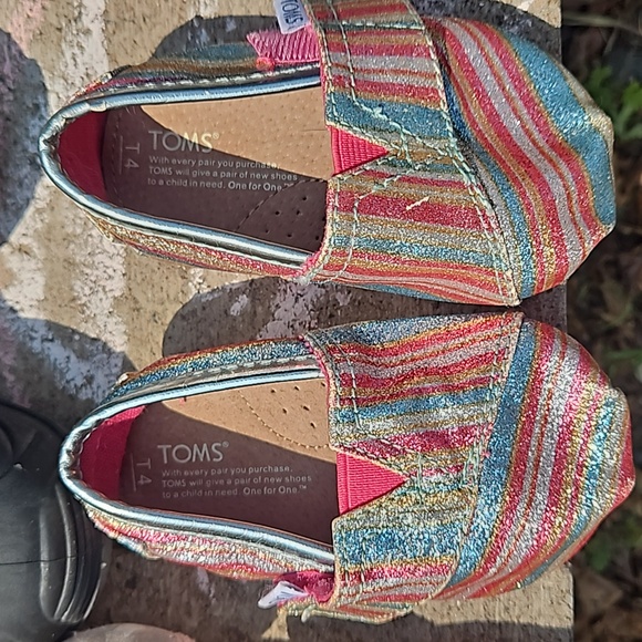 Toms Other - Toddler size 4 toms